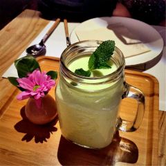 Yellow Beach Cafe User Photo