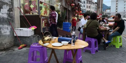 荔波縣玉屏佳榮原生態牛系列餐館