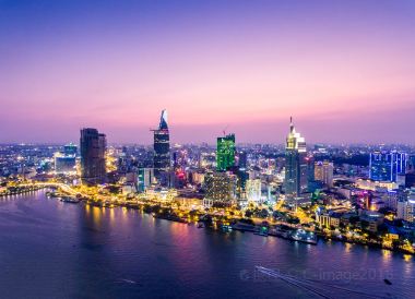 ホーチミン行き飛行機