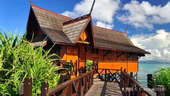 カパライ・ウォーターハウスに1泊、オプションで高級ヨットクルーズも利用可能 | 東南アジアのリトルモルディブ