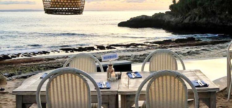 SANDY BAY BEACH CLUB