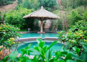 Fengxiang Hot Spring Resort
