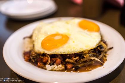 Eggs 'n Things - Waikiki Beach Eggspress