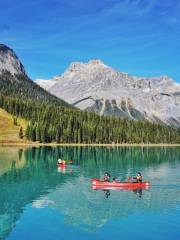 Emerald Lake Trail