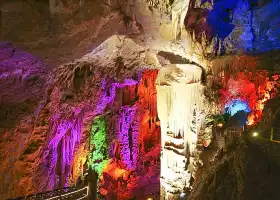 Wuxi County Lingwu Cave