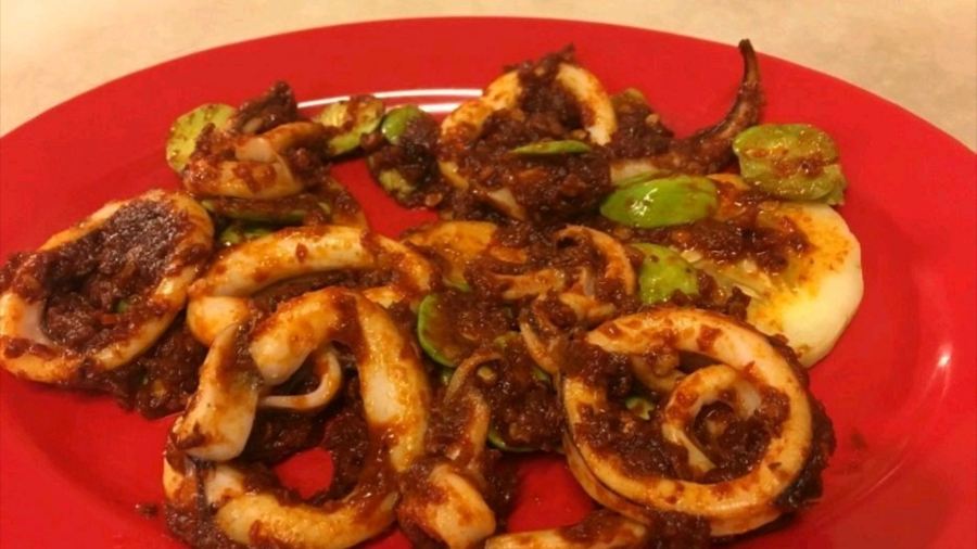 Ee Ji Ban Chicken Rice Ball