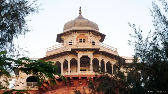 Shah Burj周辺のホテル