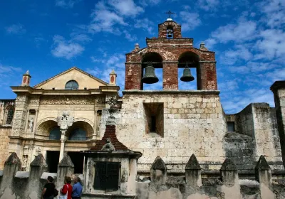 Faro a Colón