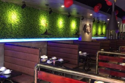 蜀八婆鲍鱼鸡煲虾(环球店)