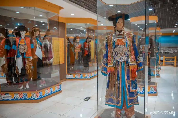 Hotels near Gannan Museum