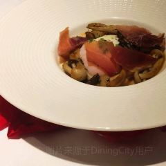 MAISON PAPILLON User Photo