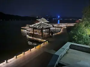 黄石の人気夜の観光スポット