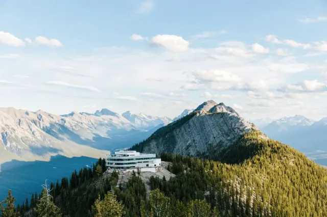 A Guide to having a Gondola Ride in Banff, Canada