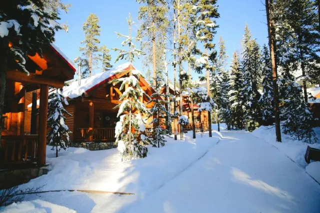 Banff Paradise: Lake Louise