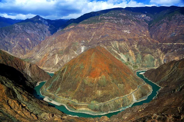 The Incredible Natural Waterfalls in Shangri-La