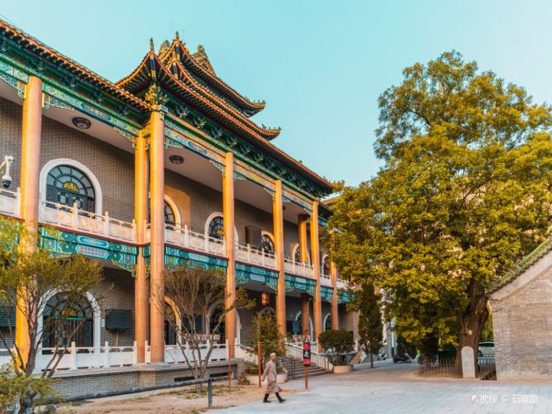 Zhengzhou Beida Mosque (East Gate)