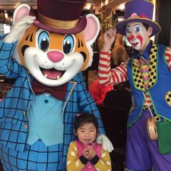 Emperor Penguin All Day Dining User Photo