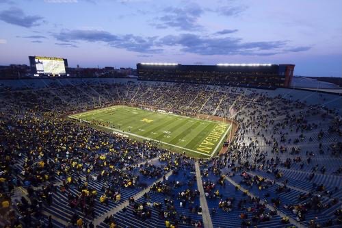 Michigan Stadiumのレビュー Michigan Stadiumのチケット Michigan Stadiumの割引 Michigan Stadiumの交通機関 所在地 営業時間 Michigan Stadium周辺の観光スポット ホテル グルメ Trip Com