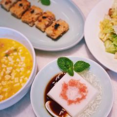 孔雀川湘食集 User Photo