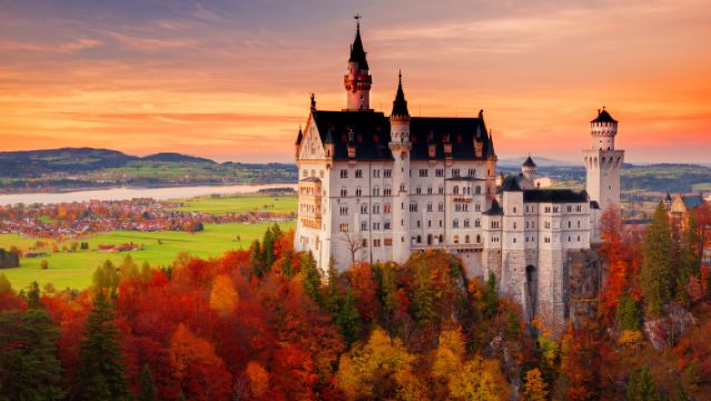 慕尼黑+新天鵝堡+維斯朝聖教堂一日遊【體驗風景如畫的巴伐利亞