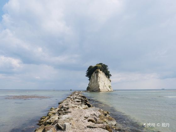 見附島