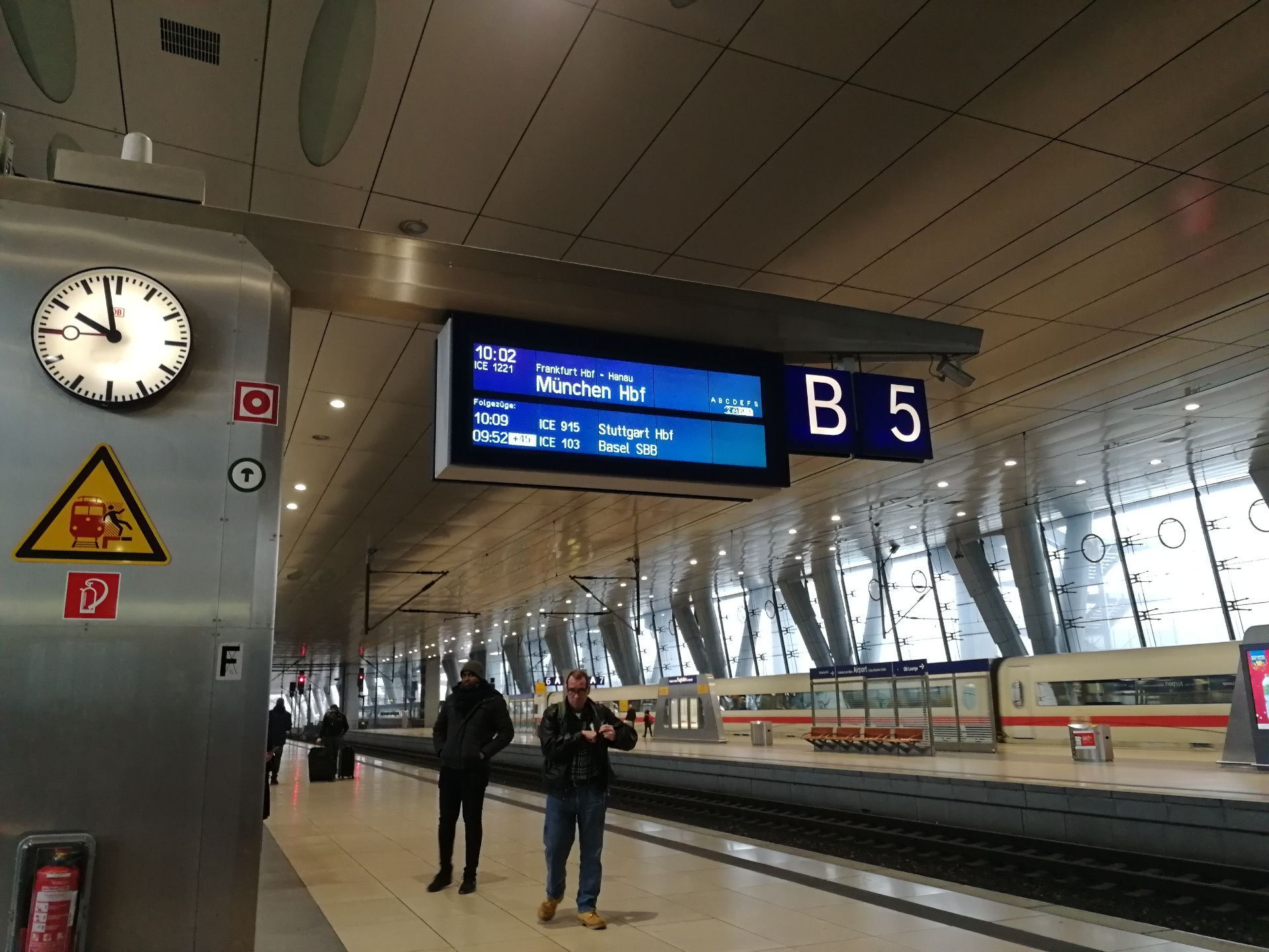 Frankfurt Main Hauptbahnhof Travel Guidebook Must Visit Attractions In Frankfurt Frankfurt Main Hauptbahnhof Nearby Recommendation Trip Com