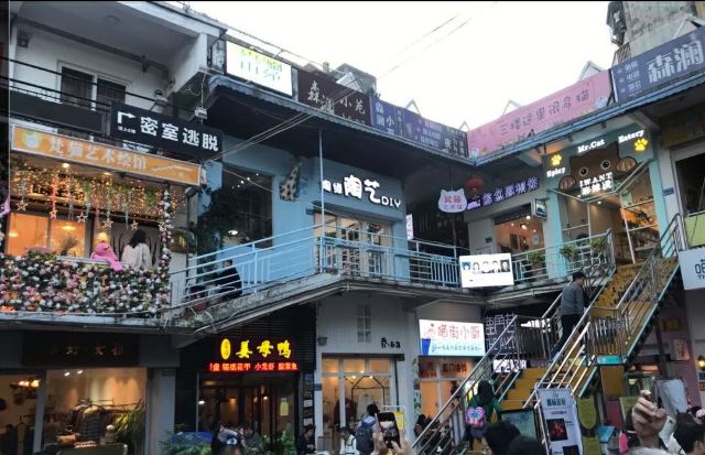 딩아오자이