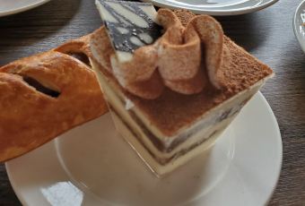 Jim Thompson Tea Room User Photo