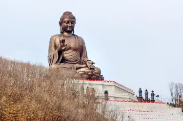 Dunhua Gold Peak Giant Buddha