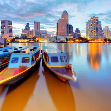 เอเชียทีค เดอะ ริเวอร์ฟรอนท์