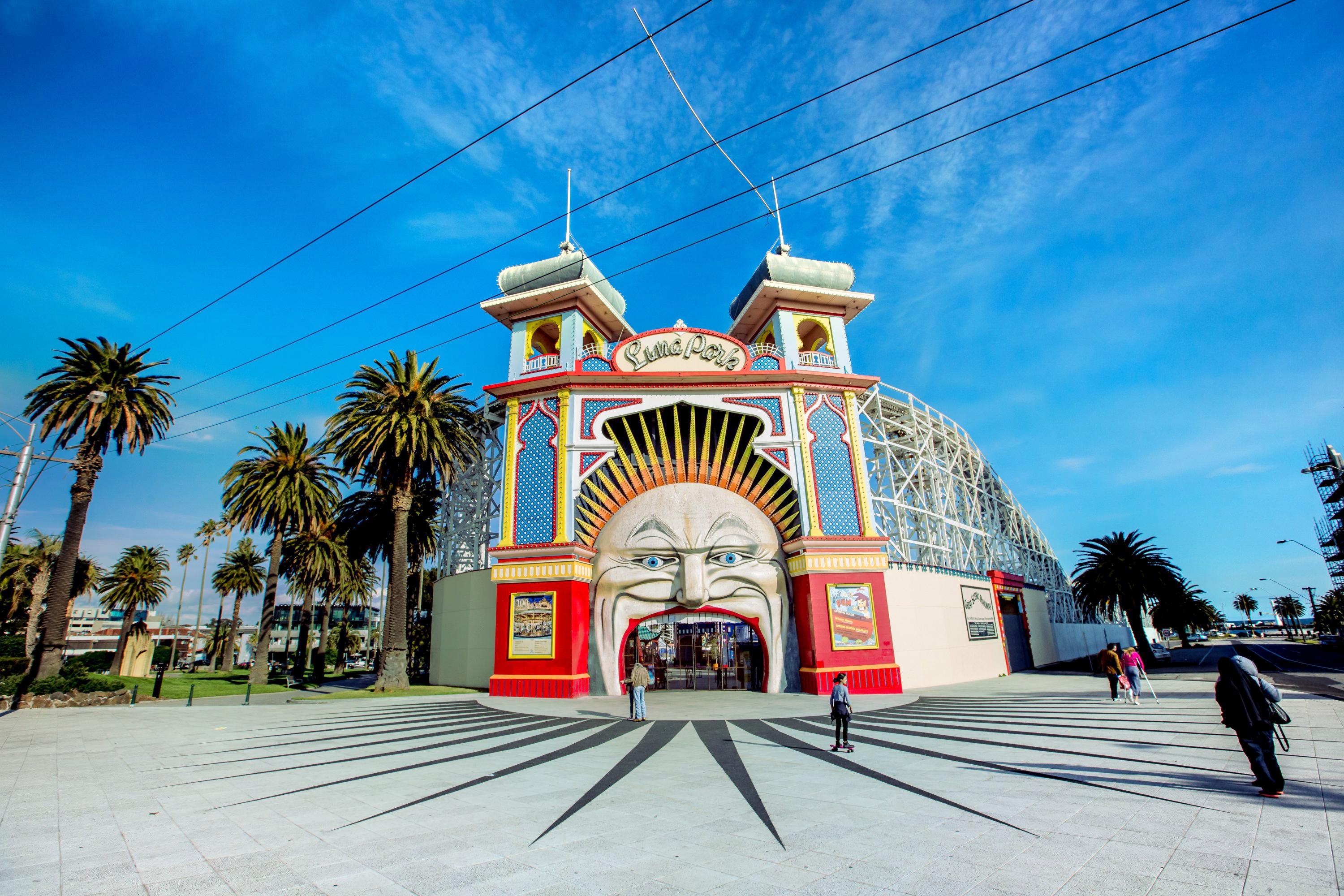 Dernières offres de billets et réductions pour Luna Park Melbourne en  février (mis à jour en 2024), évaluations sur Luna Park Melbourne, adresses  et heures d'ouverture de Luna Park Melbourne, attractions populaires,