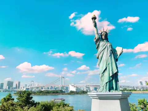 鄰近自由女神像的酒店