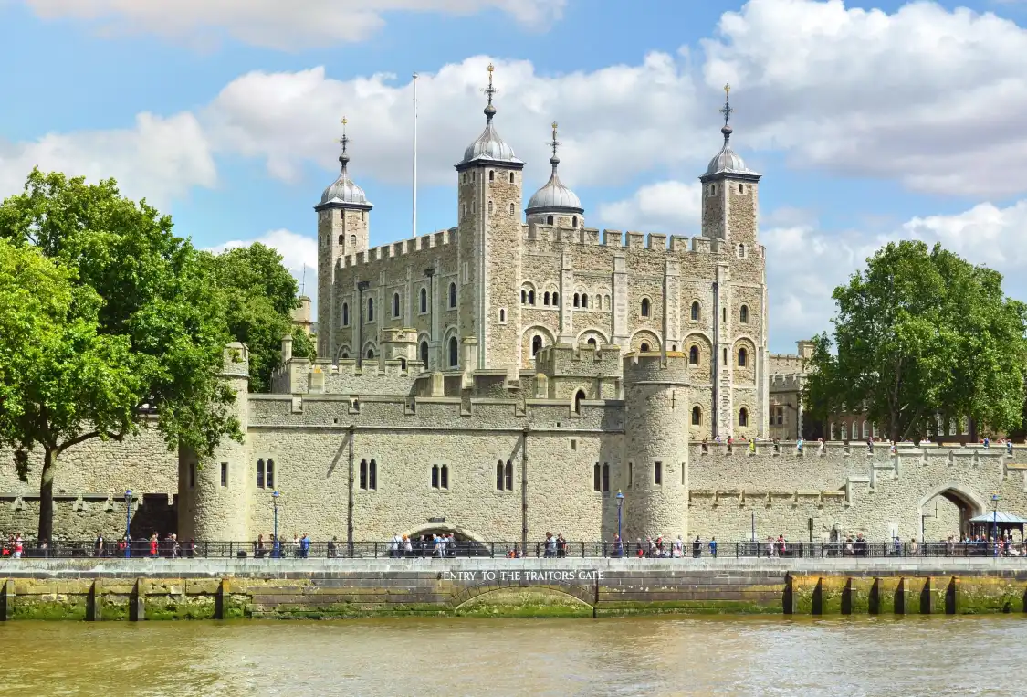 Hotels near Tower of London