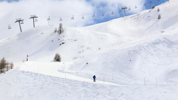Xuanbi Changcheng Siji Ski Field