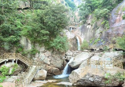 Jiulong Waterfall