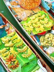 Amphawa Floating Market