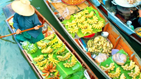 Amphawa Floating Market