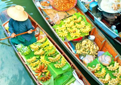 Pasar Terapung Amphawa