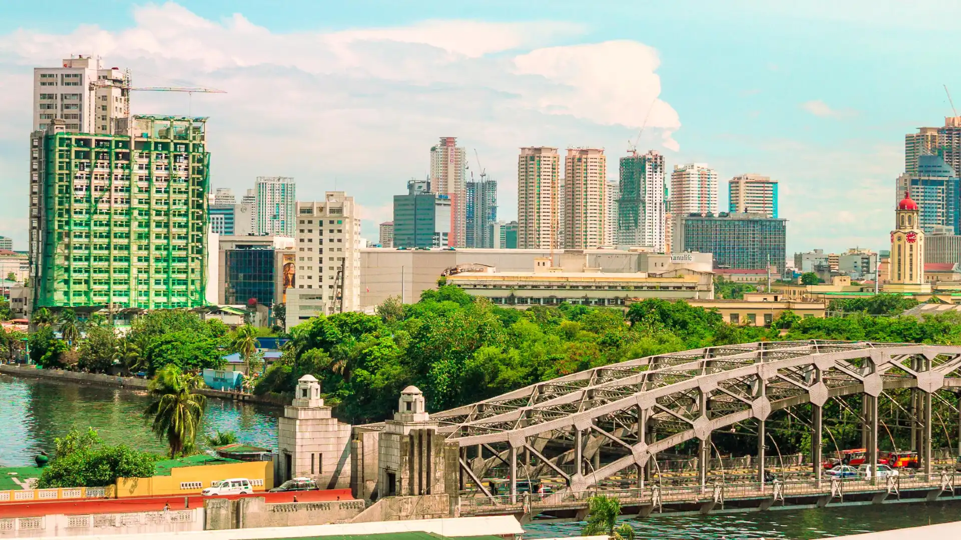 Hotels near Quezon City