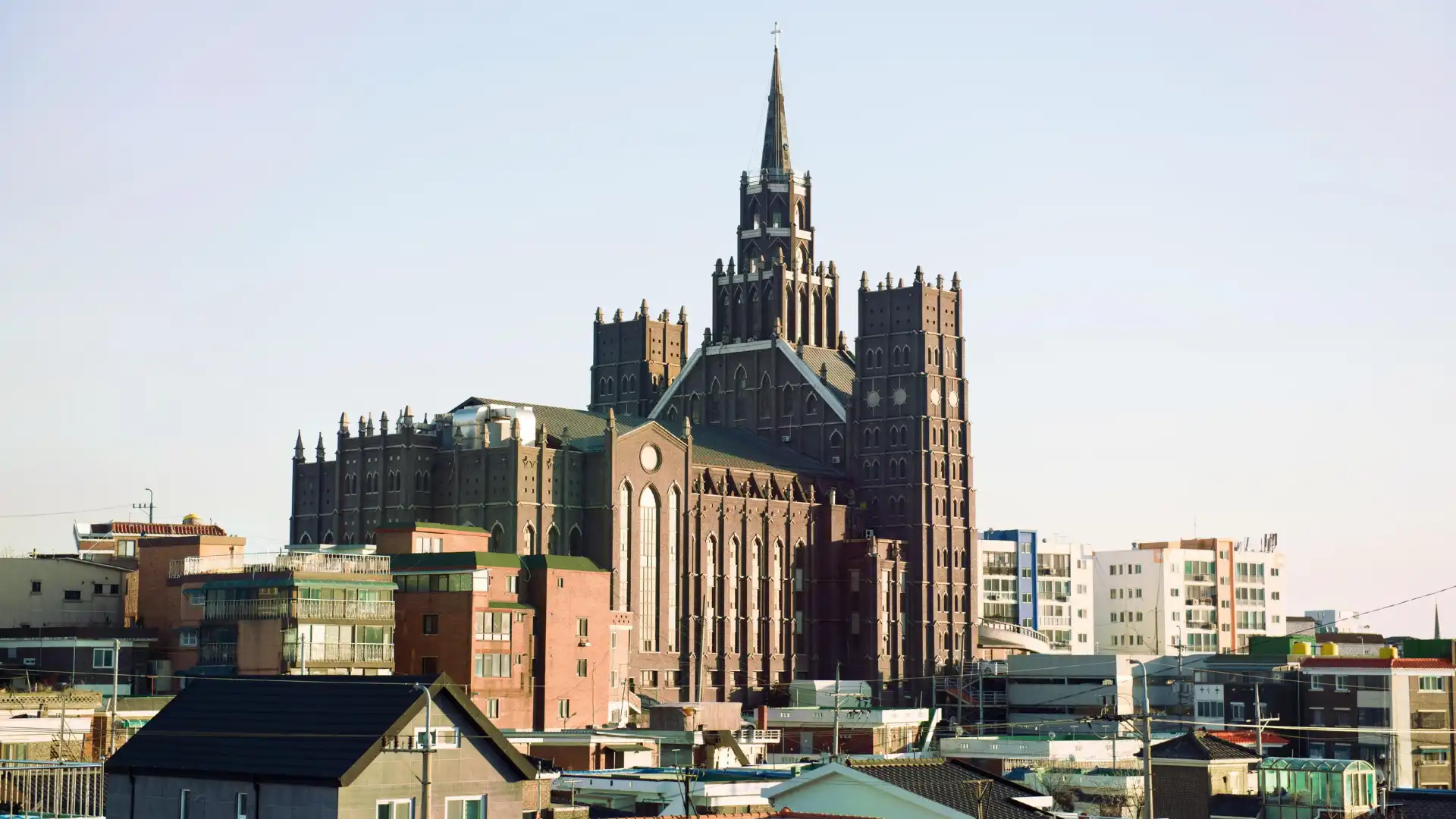 Hotels near Suwon Central Baptist Church