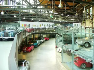 汽車博物館