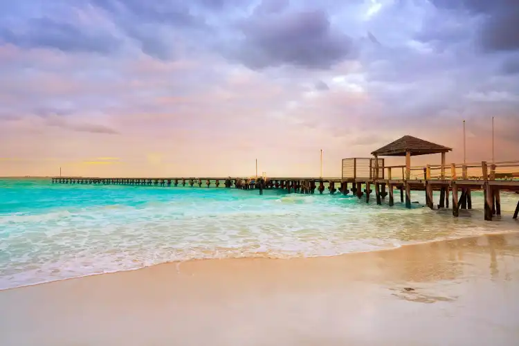 Hotels near Caracol Beach