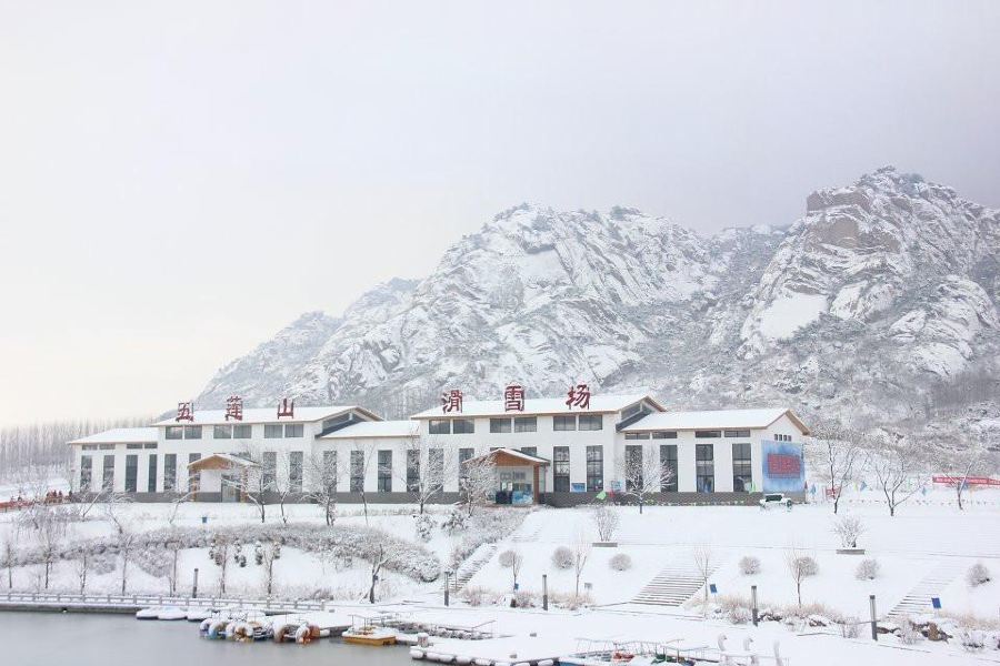 五蓮山滑雪場