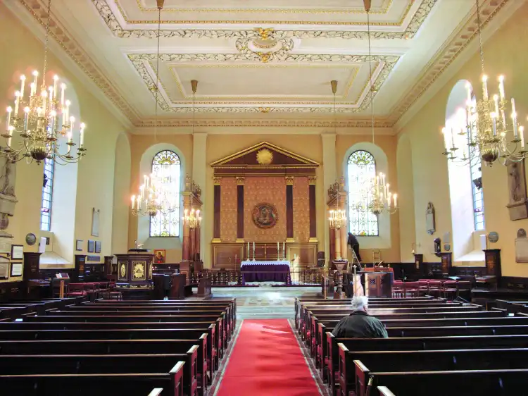 Hotels in der Nähe von St Paul's Church