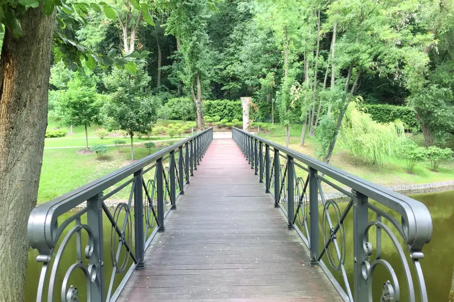 薄荷島洛柏克生態旅遊冒險公園