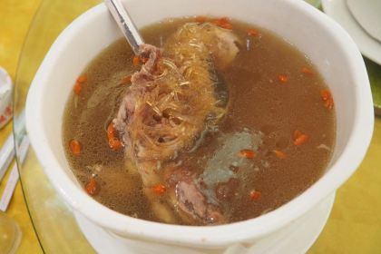 新海成美食街