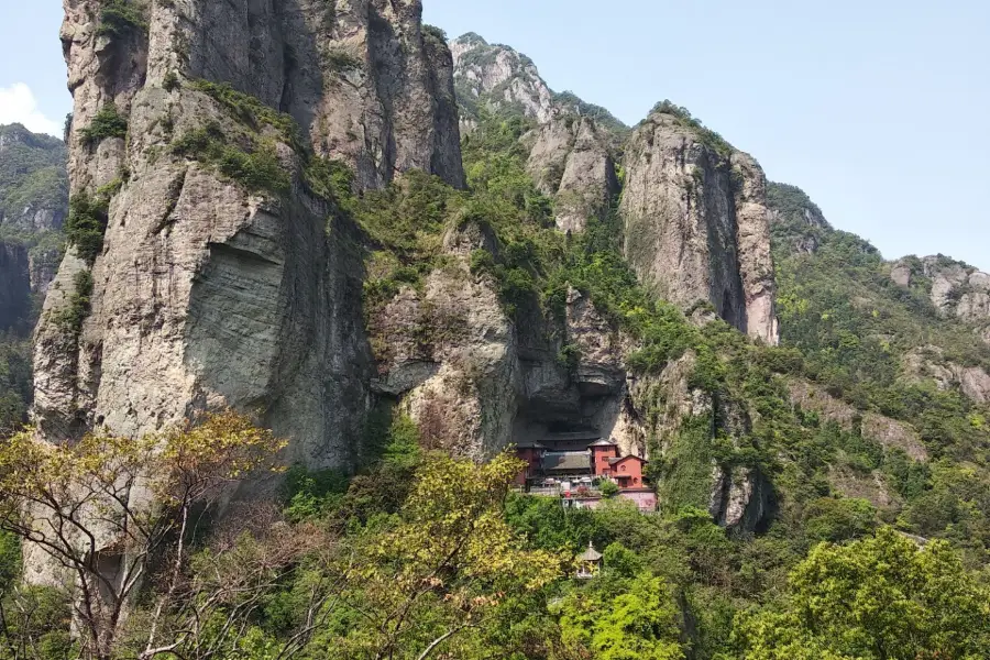 Hezhang Peak
