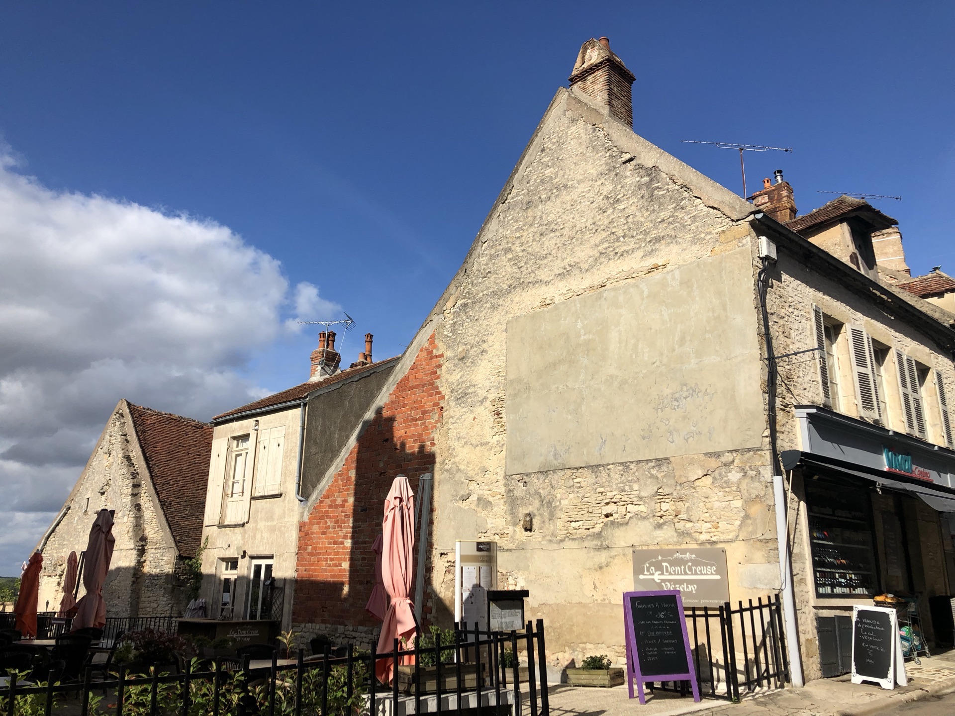 La Maison Du Visiteur Visites De Vézelay La Maison du Visiteur attraction reviews - La Maison du Visiteur tickets - La  Maison du Visiteur discounts - La Maison du Visiteur transportation,  address, opening hours - attractions, hotels, and food
