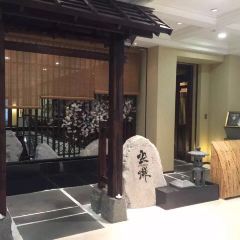 YI LONG COURT User Photo