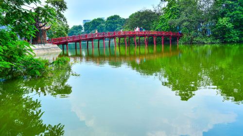 Hoan Kiem Lake